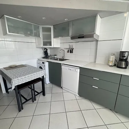 Mezzanine Climatise, Cap D'agde, 4 Pers. - Fr-1-749-107 * Agde